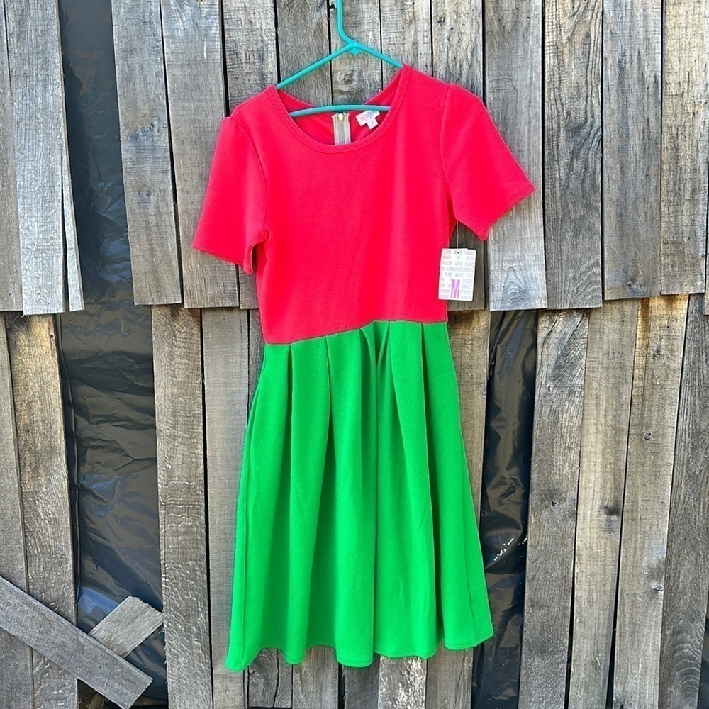NWT Lularoe Amelia Spring/Summer dress size Medium